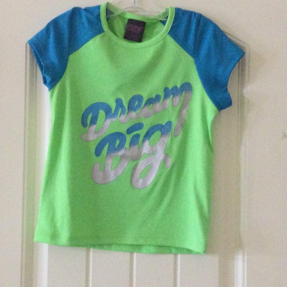 New zone pro shirts size S